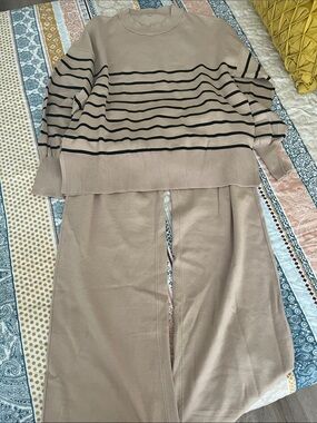 Women's Knit Wide-Leg Pants with Striped Sweater Set - Taupe/Black